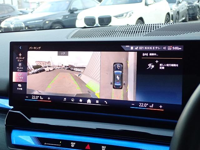 【ＹＡＮＡＳＥ】ステッカーはお客様の車がトラブルに遭った万一の時、それに気付いたヤナセスタッフが【お手伝いできませんか？】とお声掛け出来る様にする為です。