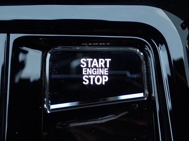 ヤナセＢＭＷプレミアムセレクションでは、九州最大級の整備工場を併設しております。ＢＭＷ専門のメカニックが多数在中しており、トラブルや整備のご注文も迅速にご対応させていただくことが可能です。