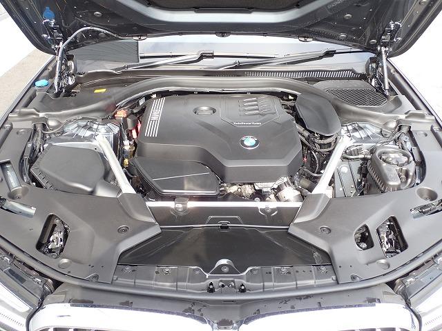 ５シリーズ ５２３ｉ　Ｍスポーツ　認定中古車　全国２年保証　１９インチアルミホイル　ブラックレザーシート　衝突軽減ブレーキ　車線逸脱システム　レーンチェンジワーニング　追従式クルーズコントロール　電動シート　Ｂｌｕｅｔｏｏｔｈ接続（13枚目）