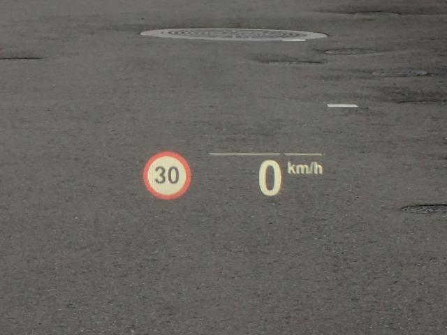 ５シリーズ ５２３ｉ　Ｍスポーツ　認定中古車　全国２年保証　１９インチアルミホイル　ブラックレザーシート　衝突軽減ブレーキ　車線逸脱システム　レーンチェンジワーニング　追従式クルーズコントロール　電動シート　Ｂｌｕｅｔｏｏｔｈ接続（32枚目）