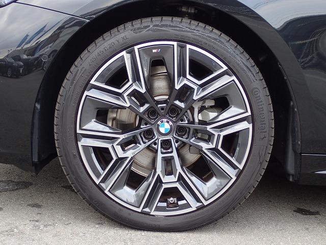 ５シリーズ ５２３ｄ　ｘＤｒｉｖｅツーリング　Ｍスポーツ　認定中古車　全国２年保証　２０インチアルミホイル　衝突軽減ブレーキ　車線逸脱システム　レーンチェンジワーニング　追従式クルーズコントロール　電動シート　ブラックレザーシート　Ｂｌｕｅｔｏｏｔｈ接続（44枚目）