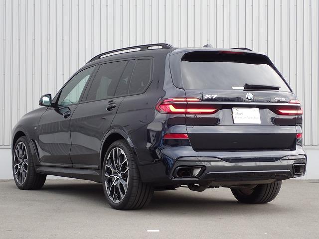 Ｘ７ ｘＤｒｉｖｅ　４０ｄ　Ｍスポーツ　認定中古車　全国２年保証　弊社デモカー登録車両　２２インチアルミホイル　スカイラウンジ　Ｂ＆Ｗサウンドシステム　衝突軽減ブレーキ　車線逸脱システム　レーンチェンジワーニング　追従式クルーズコントロール　ブラウンレザーシート（7枚目）