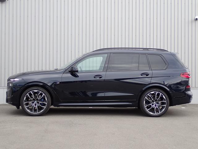 Ｘ７ ｘＤｒｉｖｅ　４０ｄ　Ｍスポーツ　認定中古車　全国２年保証　弊社デモカー登録車両　２２インチアルミホイル　スカイラウンジ　Ｂ＆Ｗサウンドシステム　衝突軽減ブレーキ　車線逸脱システム　レーンチェンジワーニング　追従式クルーズコントロール　ブラウンレザーシート（8枚目）