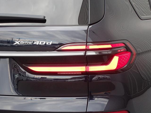 Ｘ７ ｘＤｒｉｖｅ　４０ｄ　Ｍスポーツ　認定中古車　全国２年保証　弊社デモカー登録車両　２２インチアルミホイル　スカイラウンジ　Ｂ＆Ｗサウンドシステム　衝突軽減ブレーキ　車線逸脱システム　レーンチェンジワーニング　追従式クルーズコントロール　ブラウンレザーシート（14枚目）