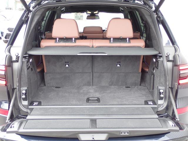 Ｘ７ ｘＤｒｉｖｅ　４０ｄ　Ｍスポーツ　認定中古車　全国２年保証　弊社デモカー登録車両　２２インチアルミホイル　スカイラウンジ　Ｂ＆Ｗサウンドシステム　衝突軽減ブレーキ　車線逸脱システム　レーンチェンジワーニング　追従式クルーズコントロール　ブラウンレザーシート（16枚目）