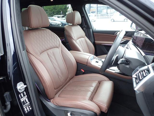 Ｘ７ ｘＤｒｉｖｅ　４０ｄ　Ｍスポーツ　認定中古車　全国２年保証　弊社デモカー登録車両　２２インチアルミホイル　スカイラウンジ　Ｂ＆Ｗサウンドシステム　衝突軽減ブレーキ　車線逸脱システム　レーンチェンジワーニング　追従式クルーズコントロール　ブラウンレザーシート（22枚目）