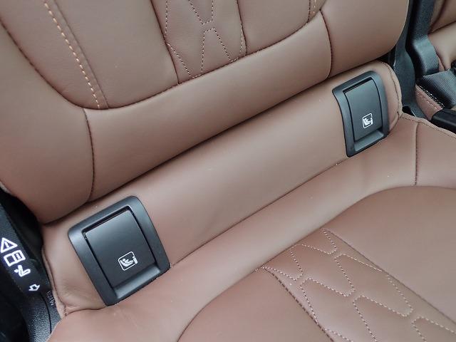 Ｘ７ ｘＤｒｉｖｅ　４０ｄ　Ｍスポーツ　認定中古車　全国２年保証　弊社デモカー登録車両　２２インチアルミホイル　スカイラウンジ　Ｂ＆Ｗサウンドシステム　衝突軽減ブレーキ　車線逸脱システム　レーンチェンジワーニング　追従式クルーズコントロール　ブラウンレザーシート（26枚目）