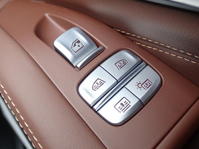 Ｘ７ ｘＤｒｉｖｅ　４０ｄ　Ｍスポーツ　認定中古車　全国２年保証　弊社デモカー登録車両　２２インチアルミホイル　スカイラウンジ　Ｂ＆Ｗサウンドシステム　衝突軽減ブレーキ　車線逸脱システム　レーンチェンジワーニング　追従式クルーズコントロール　ブラウンレザーシート（31枚目）