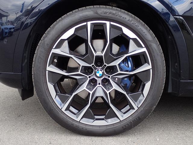 Ｘ７ ｘＤｒｉｖｅ　４０ｄ　Ｍスポーツ　認定中古車　全国２年保証　弊社デモカー登録車両　２２インチアルミホイル　スカイラウンジ　Ｂ＆Ｗサウンドシステム　衝突軽減ブレーキ　車線逸脱システム　レーンチェンジワーニング　追従式クルーズコントロール　ブラウンレザーシート（59枚目）