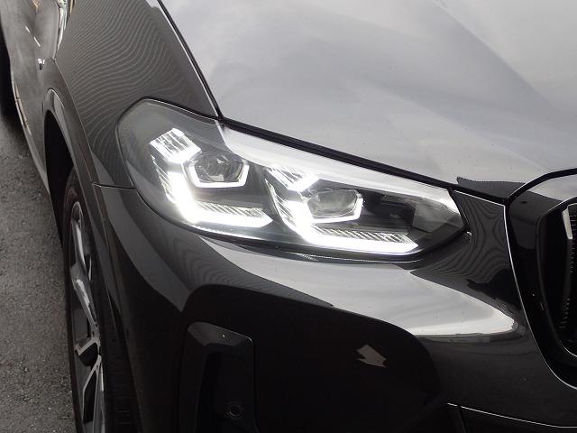 Ｘ３ Ｍ４０ｉ認定中古車　全国２年保証　パノラマガラスサンルーフ　２０インチアルミホイル　サウンドパッケージ　ファストトラックパッケージ　衝突軽減ブレーキ　車線逸脱システム　レーンチェンジワーニング　追従式クルーズコントロール　Ｂｌｕｅｔｏｏｔｈ接続（9枚目）