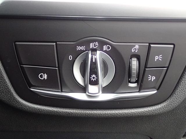 Ｘ３ Ｍ４０ｉ認定中古車　全国２年保証　パノラマガラスサンルーフ　２０インチアルミホイル　サウンドパッケージ　ファストトラックパッケージ　衝突軽減ブレーキ　車線逸脱システム　レーンチェンジワーニング　追従式クルーズコントロール　Ｂｌｕｅｔｏｏｔｈ接続（27枚目）