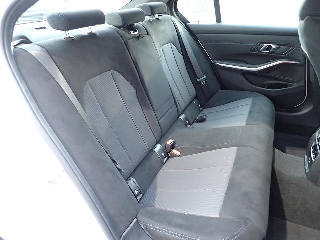 ３シリーズ ３１８ｉ　Ｍスポーツ　１８インチアルミホイル　認定中古車　全国２年保証　衝突軽減ブレーキ　車線逸脱システム　レーンチェンジワーニング　追従式クルーズコントロール　電動リアトランク　ＥＴＣ内臓ミラー　Ｂｌｕｅｔｏｏｔｈ接続（16枚目）