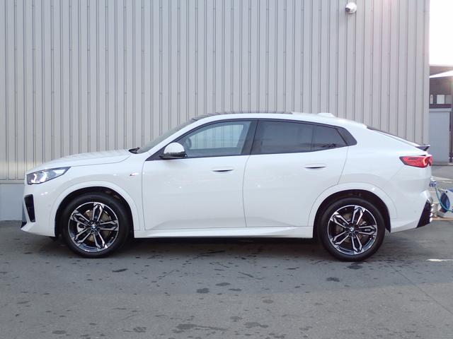 �V���[���[���͂Q�O�Q�P�N�Ƀ��j���[�A���I�[�v�������΂���ł��B�G�߂ɉ������W����A�l�X�ȓW���ԁA�A�N�Z�T���[�����p�ӂ��Ă���܂��B