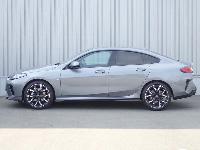 �V���[���[���͂Q�O�Q�P�N�Ƀ��j���[�A���I�[�v�������΂���ł��B�G�߂ɉ������W����A�l�X�ȓW���ԁA�A�N�Z�T���[�����p�ӂ��Ă���܂��B