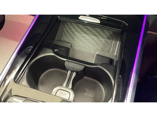 ＧＬＢ ＧＬＢ２００ｄ　４マチックＡＭＧレザエクスクルシブＰ　パノラミックスライディングルーフ　ＡＭＧレザーＥＸＣ　ナビゲーションＰ　アドバンスドＰ　認定２年保証　ワンオーナー　シートヒーター（20枚目）