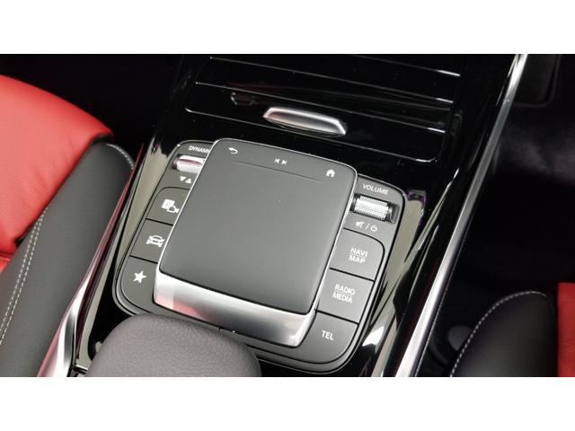 ＣＬＡクラス ＣＬＡ３５　４マチック　アドバンスドｐｋｇ　パノラミックスライディングルーフ　ナビゲーション　ドライブレコーダー　クリアランスソナー　クルーズコントロール　衝突被害軽減システム　全周囲カメラ　ＴＶ　シートヒーター（9枚目）