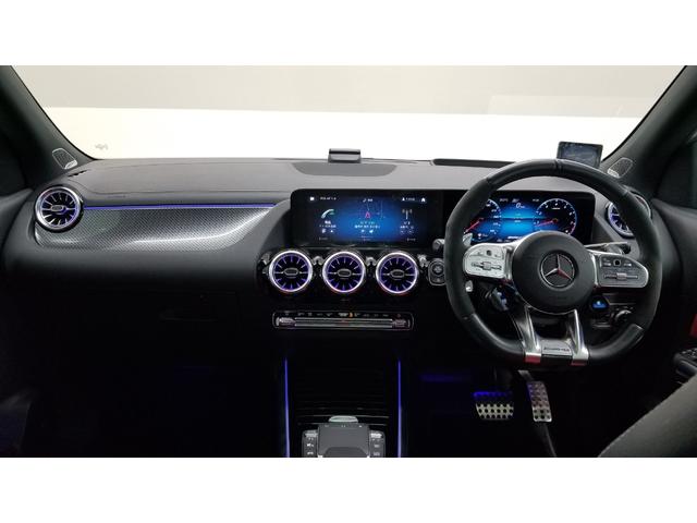 ＧＬＡクラス ＧＬＡ４５　Ｓ　４マチック＋　アドバンスドＰＫＧ　ＡＭＧパフォーマンスＰＫＧ　パノラミックスライディングルーフ　４ＷＤ　ドライブレコーダー　ＥＴＣ　全周囲カメラ　オートクルーズコントロール　レーンアシスト　ナビ　ＴＶ（2枚目）