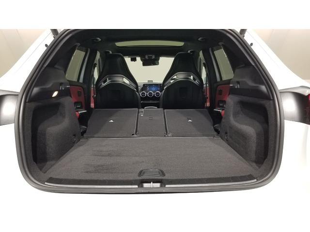 ＧＬＡクラス ＧＬＡ４５　Ｓ　４マチック＋　アドバンスドＰＫＧ　ＡＭＧパフォーマンスＰＫＧ　パノラミックスライディングルーフ　４ＷＤ　ドライブレコーダー　ＥＴＣ　全周囲カメラ　オートクルーズコントロール　レーンアシスト　ナビ　ＴＶ（20枚目）