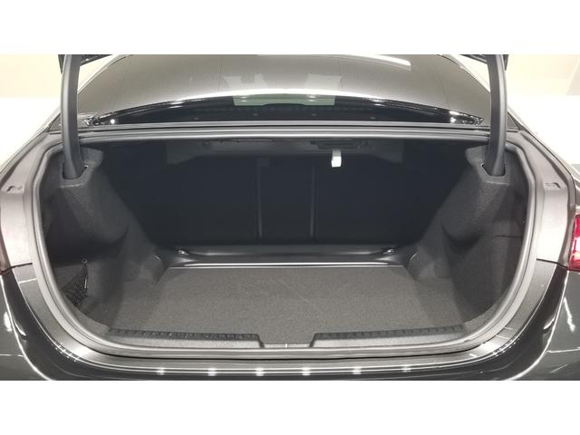 Ｅクラス Ｅ２２０ｄ　アバンギャルド　ＡＭＧラインパッケージ　アドバンスドＰＫＧ　デジタルインテリアＰＫＧ　レザーエクスクルーシブＰＫＧ　パノラミックスライディングルーフ　ドライブレコーダー　オートクルーズコントロール　全周囲カメラ（19枚目）