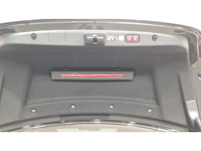 Ｅクラス Ｅ２２０ｄ　アバンギャルド　ＡＭＧラインパッケージ　アドバンスドＰＫＧ　デジタルインテリアＰＫＧ　レザーエクスクルーシブＰＫＧ　パノラミックスライディングルーフ　ドライブレコーダー　オートクルーズコントロール　全周囲カメラ（35枚目）