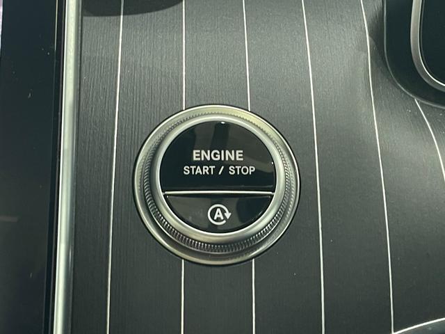 Ｃクラス Ｃ２２０ｄ　ラグジュアリー　春日店展示車　グラファイトグレー（メタリック）　ドライバーズパッケージ（21枚目）