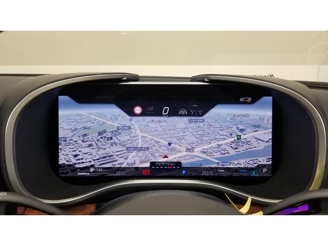 �i�r�t�������s��h���C�u���y�����ЂƎ��I���߂Ă̓��ł��������ƂȂ��G�X�R�[�g���Ă���܂��B