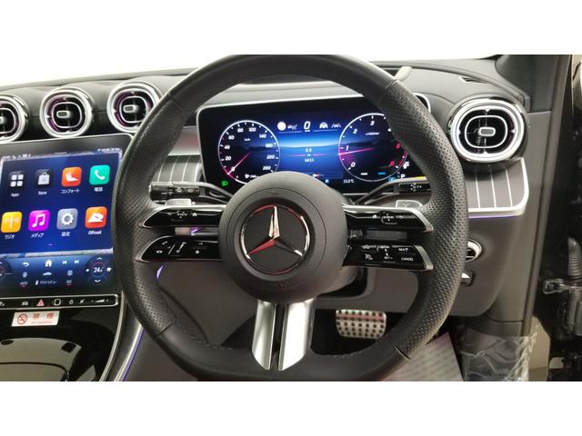 ＧＬＣ ＧＬＣ２２０ｄ　４マチック　ドライバーズパッケージ　（ＭＰ２０２５０２）　ＡＭＧレザーエクスクルーシブパッケージ　ＡＭＧラインパッケージ　パノラミックスライディングルーフ　オブシディアンブラック（メタリック）　元デモカー（3枚目）