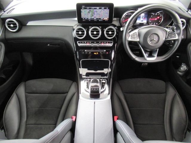 GLC200 クーペスポーツ 1オーナー レーダーセーフティパッケージ AMGスタイリングパッケージ サイドランニングボード 前後パークトロニックセンサー AMG19インチアルミホイール サラウンドビューモニター キーレスゴー(3枚目)