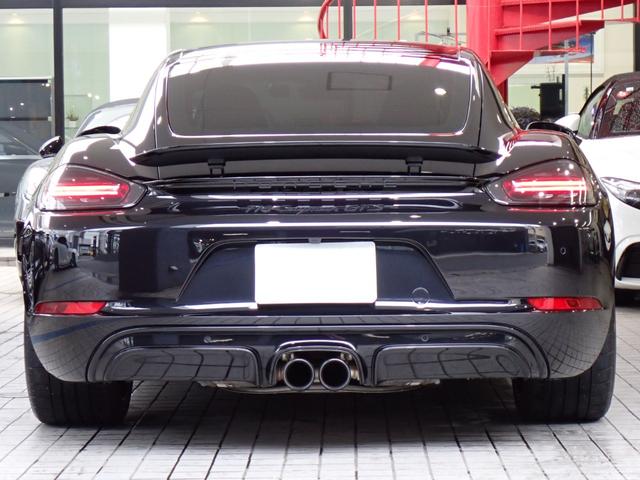 ７１８ケイマン ７１８ケイマンＧＴＳ　ディーラー車　右ハンドル　ＰＤＫ　スポーツクロノパッケージ　スポーツエキゾースト　ＬＥＤヘッドライト　電動格納ミラー　前後パーキングアシストセンサー付きバックカメラ　オートエアコン　シートヒータ－（23枚目）