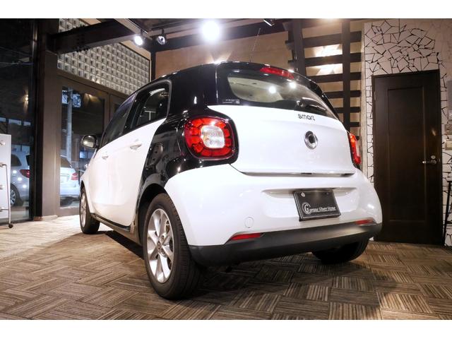 スマートフォーフォー パッション 車検令和8年9月・Bluetoothオーディオ・キーレス・純正AW・クルーズコントロール・オートエアコン・LEDヘッドランプ・USB/AUX端子付き・分割可倒式リアシート(14枚目)