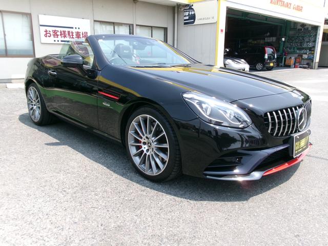 ＳＬＣ ＳＬＣ１８０　スポーツ　レッドアートエディション　専用ツートンナッパレザー・シートヒーター・エアスカーフ・純正ナビ・ＴＶ・Ｂカメラ・パナメリカーナグリル・１８ＡＷ・前後レッドアクセント・レーダーセーフティ・キーレスゴー・ＬＥＤライト・電動オープン（18枚目）