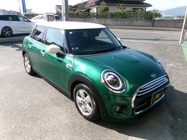 ＭＩＮＩ クーパーＤ　ワンオーナー　クリーンディーゼルターボ　純正ナビオ　ブルトゥースオーディオ　バックカメラ　前後パークセンサー　ＬＥＤライト＆ＦＯＧライト　ユニオンジャックテールライト　前後ドライブレコーダー（16枚目）
