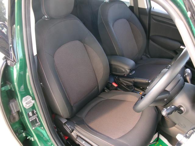 ＭＩＮＩ クーパーＤ　ワンオーナー　クリーンディーゼルターボ　純正ナビオ　ブルトゥースオーディオ　バックカメラ　前後パークセンサー　ＬＥＤライト＆ＦＯＧライト　ユニオンジャックテールライト　前後ドライブレコーダー（26枚目）