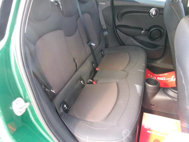 ＭＩＮＩ クーパーＤ　ワンオーナー　クリーンディーゼルターボ　純正ナビオ　ブルトゥースオーディオ　バックカメラ　前後パークセンサー　ＬＥＤライト＆ＦＯＧライト　ユニオンジャックテールライト　前後ドライブレコーダー（52枚目）