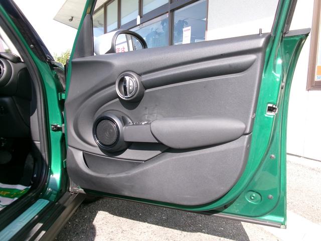 ＭＩＮＩ クーパーＤ　ワンオーナー　クリーンディーゼルターボ　純正ナビオ　ブルトゥースオーディオ　バックカメラ　前後パークセンサー　ＬＥＤライト＆ＦＯＧライト　ユニオンジャックテールライト　前後ドライブレコーダー（55枚目）