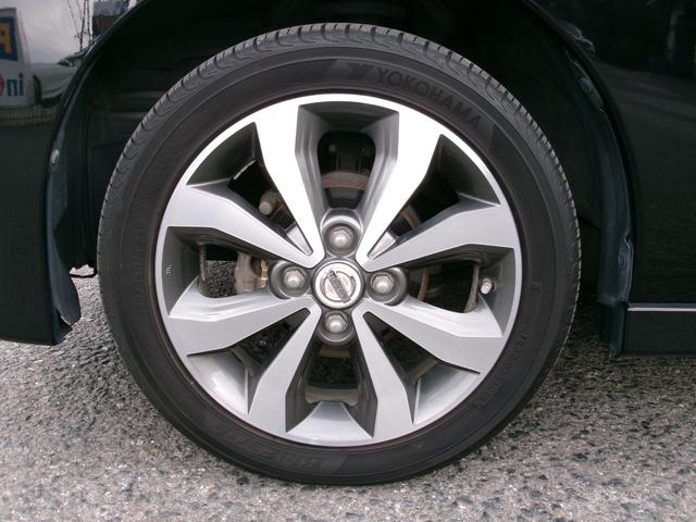 デイズルークス ハイウェイスター　Ｘ　Ｖセレクション　全方位カメラ　純正ナビ・フルセグＴＶ　ブルトゥースオーディオ　両側電動スライドドア　ＥＴＣ　衝突軽減ブレーキ　コンビ革ハンドル　専用１５アルミホイール　専用フロアマット　オートエアコン　サーキュレータ（21枚目）