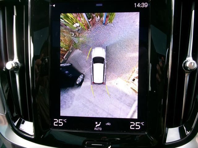 Ｖ６０ Ｂ４　モメンタム　ハイブリッドモデル　パノラマルーフ　フルＬＥＤライト　全方位カメラ　フットオープン付電動バックドア　ブラインドスポットモニター　前後パークセンサー　自動駐車システム　純正ナビ・フルセグＴＶ　カープレイ（40枚目）