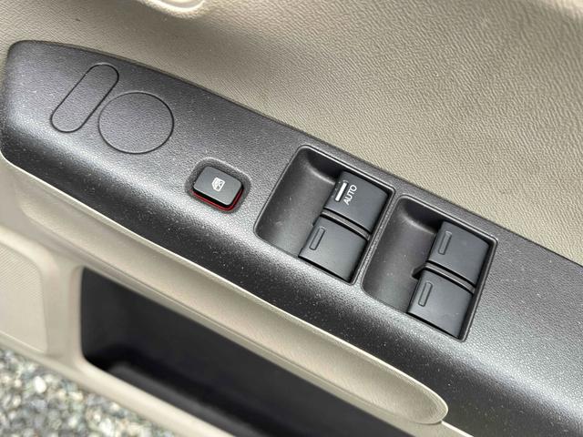 ライフ C特別仕様車 コンフォートスペシャル ドライブレコーダー ETC ナビ TV キーレスエントリー ベンチシート AT ABS CD DVD再生 USB 衝突安全ボディ エアコン パワーステアリング パワーウィンドウ(12枚目)