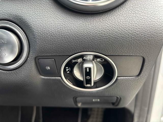 ＳＬＫ ＳＬＫ３５０ブルーエフィシェンシー　オープンカー　ドライブレコーダー　ＥＴＣ　ナビ　ＴＶ　クリアランスソナー　オートクルーズコントロール　オートライト　ＨＩＤ　ＡＴ　スマートキー　電動格納ミラー　シートヒーター　アルミホイール（8枚目）