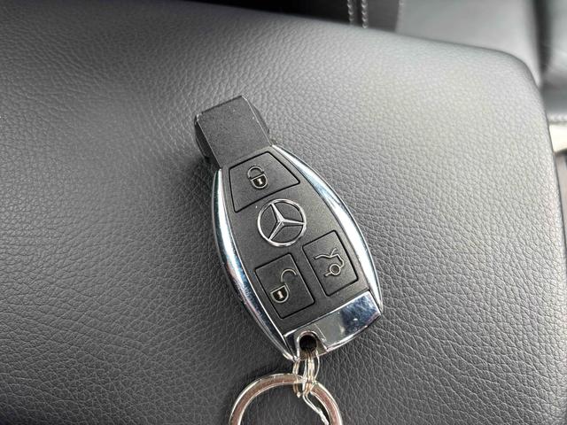 ＳＬＫ ＳＬＫ３５０ブルーエフィシェンシー　オープンカー　ドライブレコーダー　ＥＴＣ　ナビ　ＴＶ　クリアランスソナー　オートクルーズコントロール　オートライト　ＨＩＤ　ＡＴ　スマートキー　電動格納ミラー　シートヒーター　アルミホイール（9枚目）