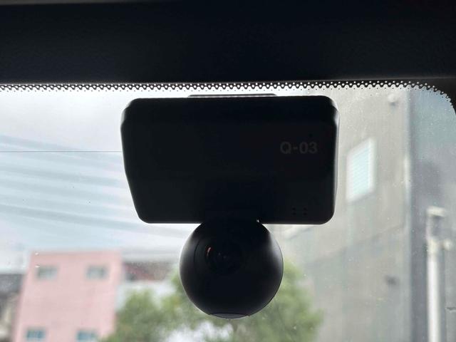 ＳＬＫ ＳＬＫ３５０ブルーエフィシェンシー　オープンカー　ドライブレコーダー　ＥＴＣ　ナビ　ＴＶ　クリアランスソナー　オートクルーズコントロール　オートライト　ＨＩＤ　ＡＴ　スマートキー　電動格納ミラー　シートヒーター　アルミホイール（11枚目）