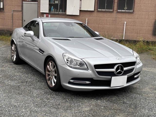 ＳＬＫ ＳＬＫ３５０ブルーエフィシェンシー　オープンカー　ドライブレコーダー　ＥＴＣ　ナビ　ＴＶ　クリアランスソナー　オートクルーズコントロール　オートライト　ＨＩＤ　ＡＴ　スマートキー　電動格納ミラー　シートヒーター　アルミホイール（14枚目）