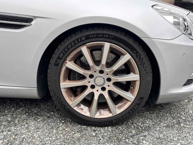 ＳＬＫ ＳＬＫ３５０ブルーエフィシェンシー　オープンカー　ドライブレコーダー　ＥＴＣ　ナビ　ＴＶ　クリアランスソナー　オートクルーズコントロール　オートライト　ＨＩＤ　ＡＴ　スマートキー　電動格納ミラー　シートヒーター　アルミホイール（20枚目）