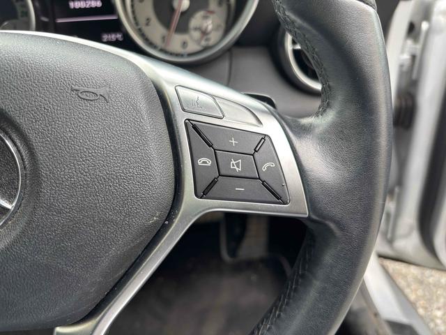 ＳＬＫ ＳＬＫ３５０ブルーエフィシェンシー　オープンカー　ドライブレコーダー　ＥＴＣ　ナビ　ＴＶ　クリアランスソナー　オートクルーズコントロール　オートライト　ＨＩＤ　ＡＴ　スマートキー　電動格納ミラー　シートヒーター　アルミホイール（31枚目）