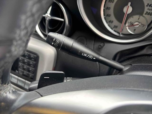 ＳＬＫ ＳＬＫ３５０ブルーエフィシェンシー　オープンカー　ドライブレコーダー　ＥＴＣ　ナビ　ＴＶ　クリアランスソナー　オートクルーズコントロール　オートライト　ＨＩＤ　ＡＴ　スマートキー　電動格納ミラー　シートヒーター　アルミホイール（34枚目）