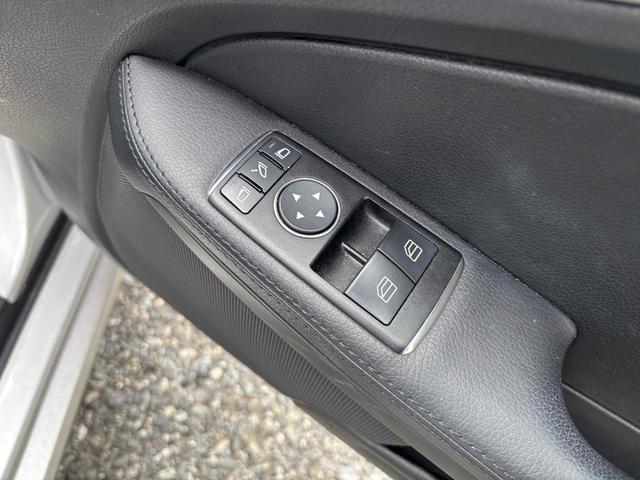 ＳＬＫ ＳＬＫ３５０ブルーエフィシェンシー　オープンカー　ドライブレコーダー　ＥＴＣ　ナビ　ＴＶ　クリアランスソナー　オートクルーズコントロール　オートライト　ＨＩＤ　ＡＴ　スマートキー　電動格納ミラー　シートヒーター　アルミホイール（36枚目）