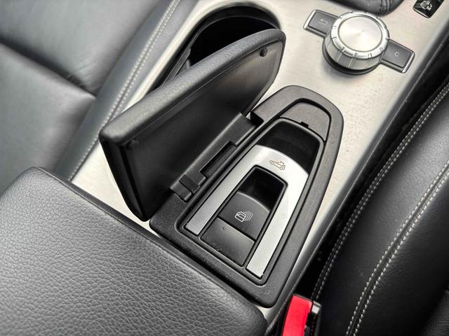 ＳＬＫ ＳＬＫ３５０ブルーエフィシェンシー　オープンカー　ドライブレコーダー　ＥＴＣ　ナビ　ＴＶ　クリアランスソナー　オートクルーズコントロール　オートライト　ＨＩＤ　ＡＴ　スマートキー　電動格納ミラー　シートヒーター　アルミホイール（38枚目）