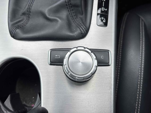 ＳＬＫ ＳＬＫ３５０ブルーエフィシェンシー　オープンカー　ドライブレコーダー　ＥＴＣ　ナビ　ＴＶ　クリアランスソナー　オートクルーズコントロール　オートライト　ＨＩＤ　ＡＴ　スマートキー　電動格納ミラー　シートヒーター　アルミホイール（39枚目）