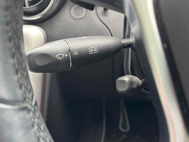 ＳＬＫ ＳＬＫ３５０ブルーエフィシェンシー　オープンカー　ドライブレコーダー　ＥＴＣ　ナビ　ＴＶ　クリアランスソナー　オートクルーズコントロール　オートライト　ＨＩＤ　ＡＴ　スマートキー　電動格納ミラー　シートヒーター　アルミホイール（41枚目）