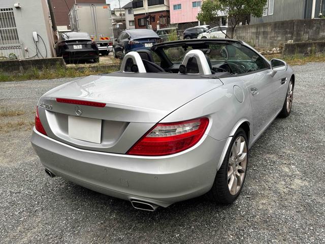 ＳＬＫ ＳＬＫ３５０ブルーエフィシェンシー　オープンカー　ドライブレコーダー　ＥＴＣ　ナビ　ＴＶ　クリアランスソナー　オートクルーズコントロール　オートライト　ＨＩＤ　ＡＴ　スマートキー　電動格納ミラー　シートヒーター　アルミホイール（46枚目）